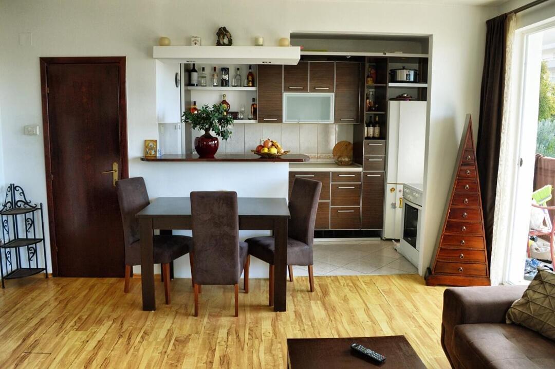 Apartament Nikcevic *