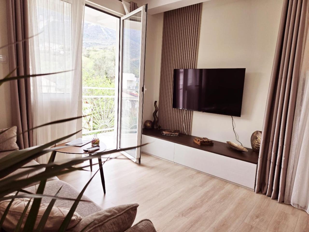 Apartment Nikcevic *